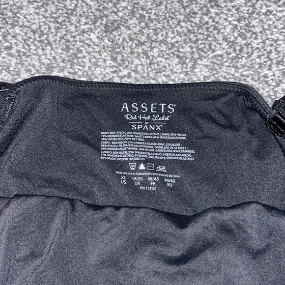 Assets Red Hot Label by SPANX size XL - Picture 2 of 3